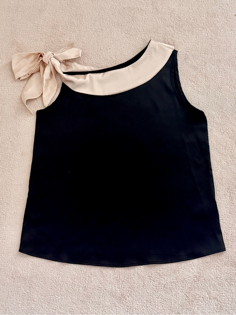 Vintage Effordram Women’s Asymmetrical Tie Shoulder Black & Cream Camisole S